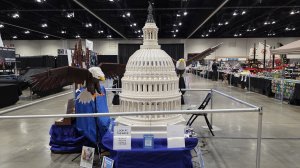 Capitol Dome by Mark Lorah