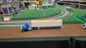 WisLUG Train Layout by Andrew Beckett WisLUG members