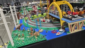 WisLUG Train Layout by Andrew Beckett WisLUG members