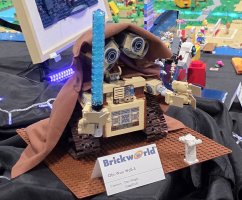 Obi-Wan Wall-E by Dan Wright (LegoDad)